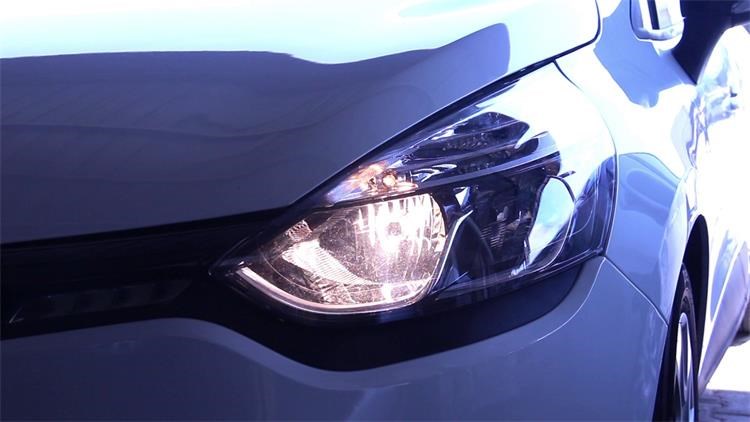 Vozači oprez! Od 1. studenog obvezna vožnja motornih vozila s upaljenim svjetlima